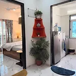 Stunning 1Bhk With View City View, Bandra West